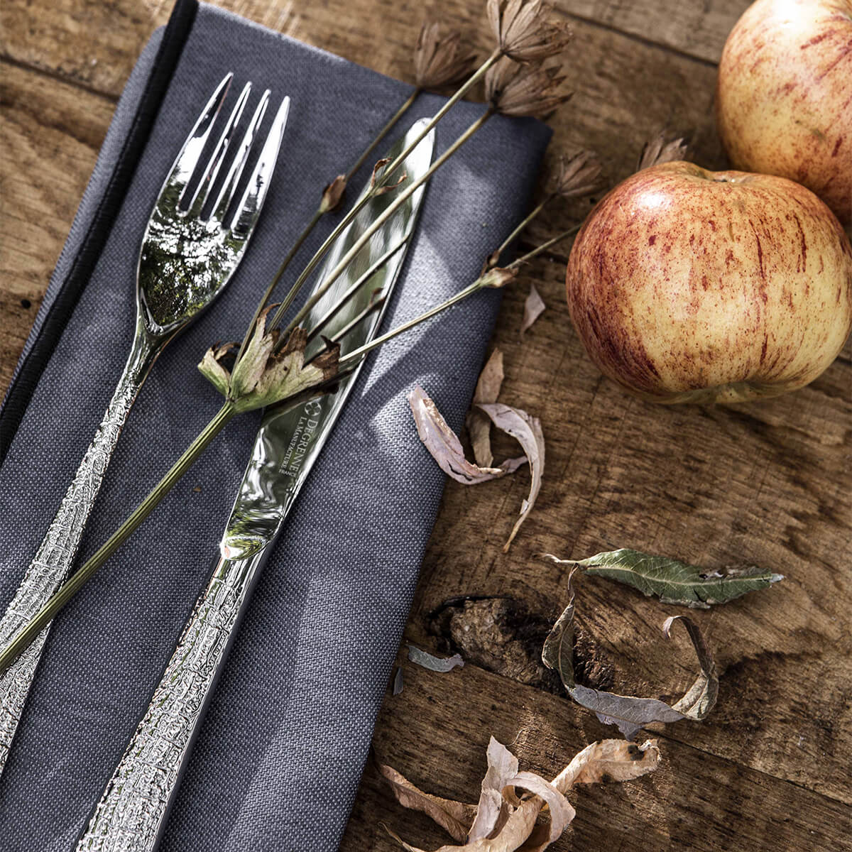 SUPERNATURE MIROIR Couteau de table monobloc lame scie