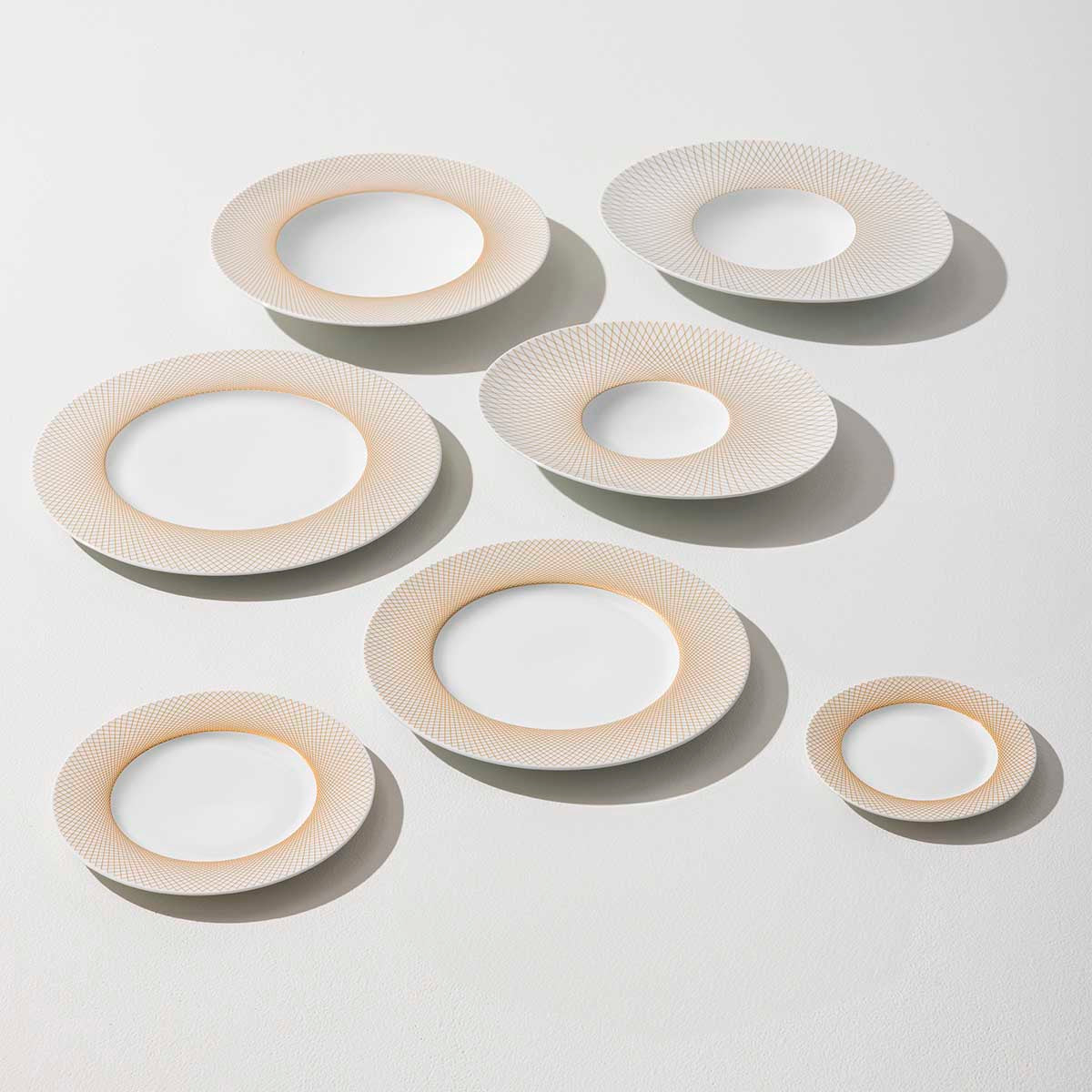 GRAPHIQUE CLASSIQUE DORE Assiette à pâtes 29,5cm