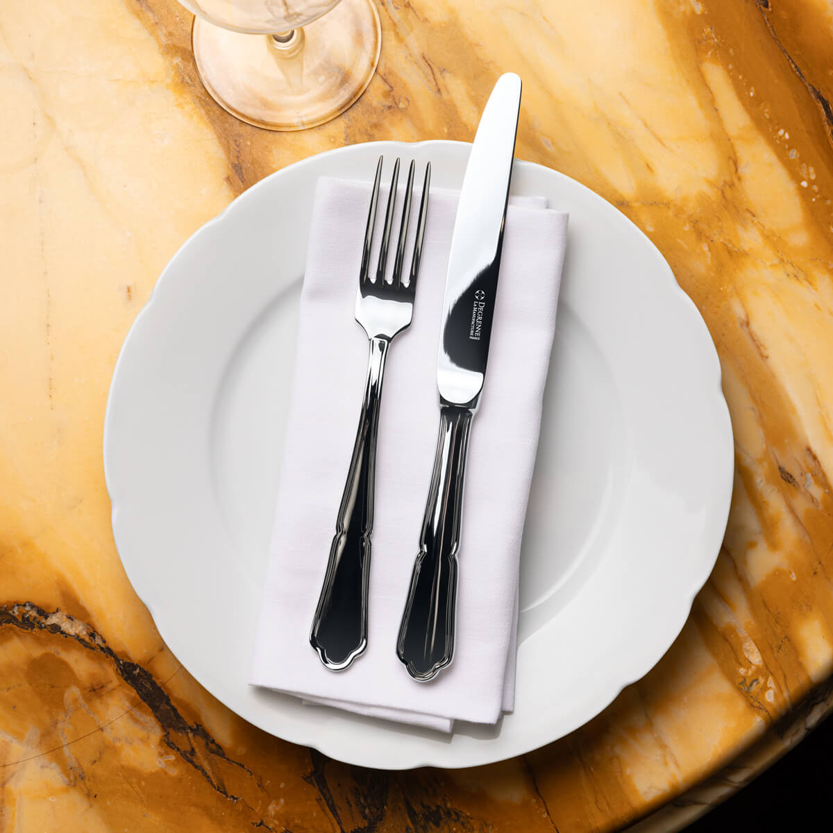 CONTOUR MIRROR FINISH Table fork