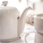 SALAM MONOCHROME Tea pot 4 cups nude pink bell