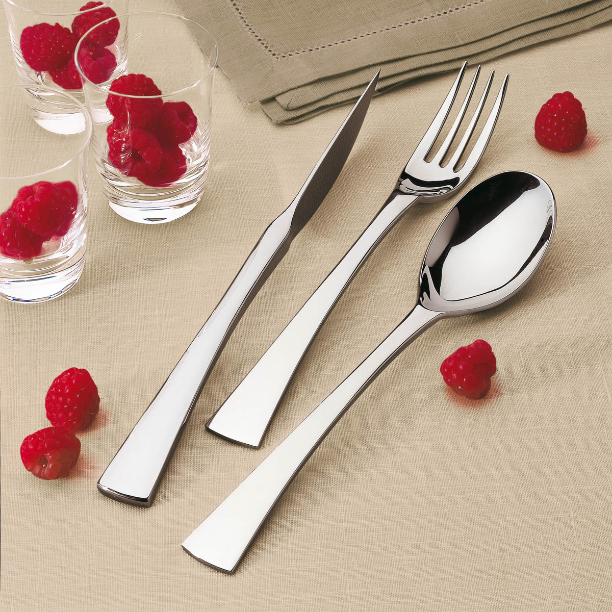 SOLSTICE MIROIR Couteau de table monobloc lame scie n°1